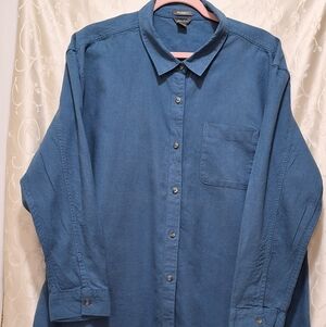 Eddie Bauer Women's Teal Casual Button Down Shirt